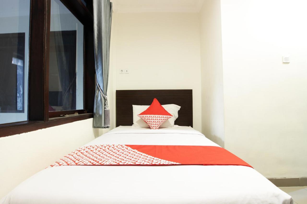 Oyo 202 Kuwera Inn Bandung Zewnętrze zdjęcie