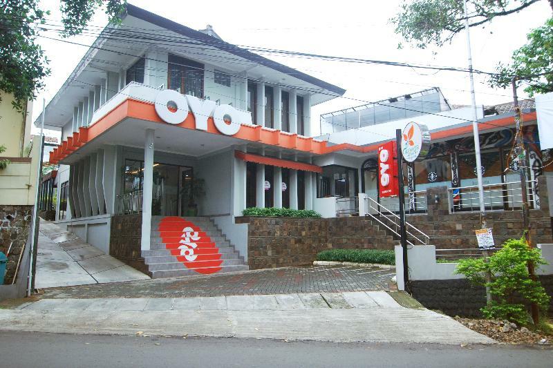 Oyo 202 Kuwera Inn Bandung Zewnętrze zdjęcie